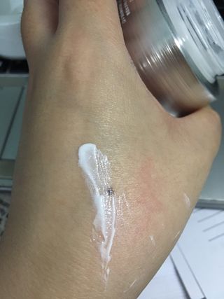 CRE8SKIN(크리에이트스킨) 화사한크림 — 5점을 준 리뷰어가 2022년 4월 올린 사용 사진
