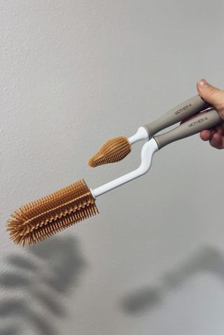 마더케이 -[MOTHER-K] Silicone  Baby Bottle Brush_2type — 5점을 준 리뷰어가 2023년 12월 올린 사용 사진