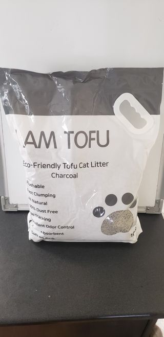 카미스쥬 KAMY 's ZOO I AM TOFU 프리미엄 천연 두부 고양이 쓰레기 숯 10LB — 5점을 준 리뷰어가 2021년 3월 올린 사용 사진