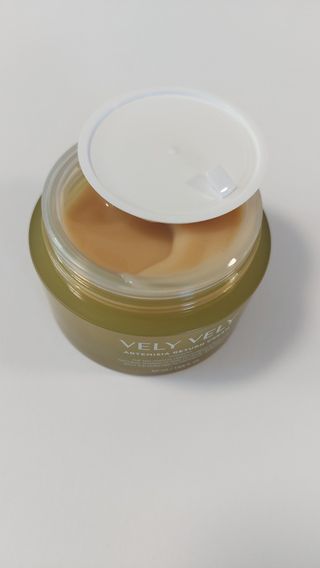 VELY VELY Artemisia Return Cream — 4점을 준 리뷰어가 2021년 4월 올린 사용 사진