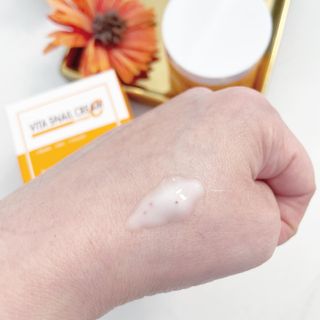 Vita Snail Cream + Hyaluronic 6000 ampoule — 5점을 준 리뷰어가 2021년 8월 올린 사용 사진