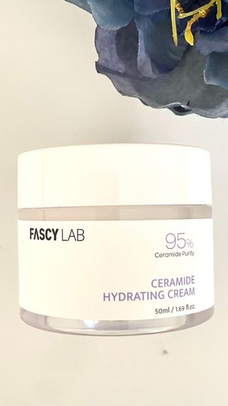 파시랩 USA_[FASCY LAB] 세라마이드 하이드레이팅 크림 — 4점을 준 리뷰어가 2022년 1월 올린 사용 사진