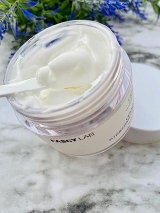 파시랩 USA_[FASCY LAB] 세라마이드 하이드레이팅 크림 — 3점을 준 리뷰어가 2021년 10월 올린 사용 사진