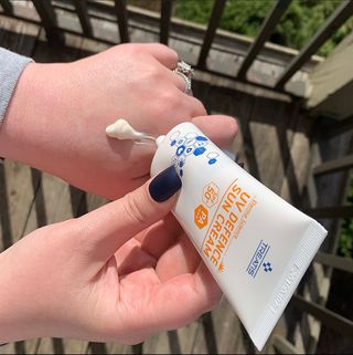트리티스 US [TREATIS] UV Defence Sun Cream PA+++ / SPF50+ — 5점을 준 리뷰어가 2021년 3월 올린 사용 사진