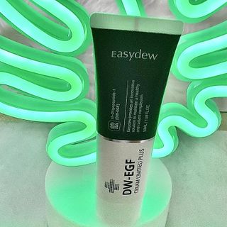 이지듀 DW-EGF 크림 리미티드 플러스 1.69 FL.Oz — 5점을 준 리뷰어가 2021년 9월 올린 사용 사진