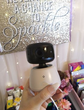 온습도 모니터와 스마트 리모컨이 탑재된 EGLOO cam S4 1080P Wi-Fi 스마트 카메라 — 5점을 준 리뷰어가 2021년 9월 올린 사용 사진