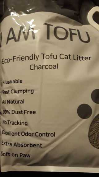 카미스쥬 KAMY 's ZOO I AM TOFU 프리미엄 천연 두부 고양이 쓰레기 숯 10LB — 5점을 준 리뷰어가 2021년 2월 올린 사용 사진