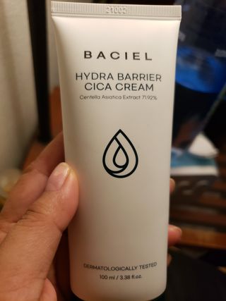 바시엘 BACIEL 바시엘 하이드라 베리어 시카 크림 — 4점을 준 리뷰어가 2021년 8월 올린 사용 사진