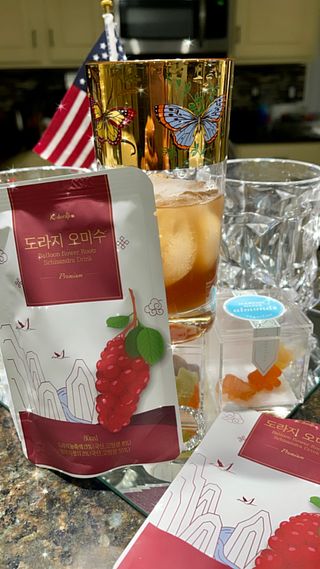 [K-doraji] Omija Berry Drink–80ml pouches of Bellflower Root Concentrate with Omija Berry — 5점을 준 리뷰어가 2021년 8월 올린 사용 사진