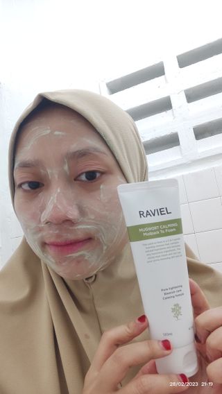 (MY) 라비엘 쑥 그린머드 팩투폼 페이스 클렌저, 4.1fl oz(120ml), 2-in-1 멀티 클렌저 — 4.5점을 준 리뷰어가 2023년 3월 올린 사용 사진
