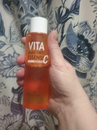 [THE SKIN HOUSE] Vita Snail First Essence — 5점을 준 리뷰어가 2022년 2월 올린 사용 사진