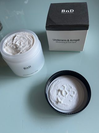 비엔디 2나우[ENG]BnD Body Whitening Underarm Cream — 5점을 준 리뷰어가 2024년 11월 올린 사용 사진