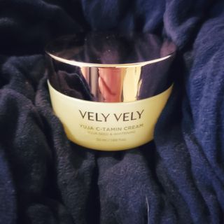 VELY VELY Yuja C-tamin Cream — 5점을 준 리뷰어가 2021년 4월 올린 사용 사진
