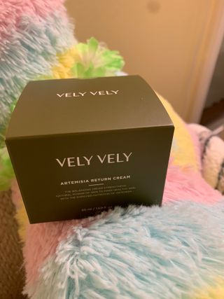 VELY VELY Artemisia Return Cream — 4.5점을 준 리뷰어가 2021년 4월 올린 사용 사진