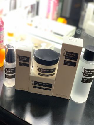 Black Snail Collagen Trio Set [Toner, Serum and Cream] — 3.5점을 준 리뷰어가 2021년 10월 올린 사용 사진