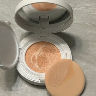 TONEfitSUN 쿠션 12g 비건 톤업 선쿠션 한국산 SPF 50+/ PA++++ — 5점을 준 리뷰어가 2023년 6월 올린 사용 사진