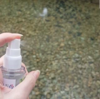 [제주공화국] 패브릭 퍼퓸 미스트 시더우드, 오렌지 블라썸, 카멜리아, 바이올렛 70ml /2.36oz. — 5점을 준 리뷰어가 2022년 1월 올린 사용 사진