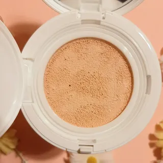 TONEfitSUN 쿠션 12g 비건 톤업 선쿠션 한국산 SPF 50+/ PA++++ — 5점을 준 리뷰어가 2023년 2월 올린 사용 사진