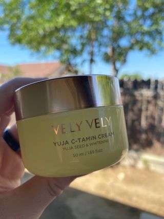 VELY VELY Yuja C-tamin Cream — 5점을 준 리뷰어가 2021년 5월 올린 사용 사진