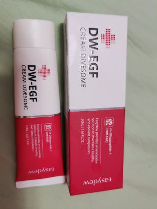 이지듀 DW-EGF 크림 다이브썸 1.69 Fl.Oz — 4.5점을 준 리뷰어가 2021년 8월 올린 사용 사진