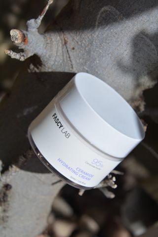파시랩 USA_[FASCY LAB] 세라마이드 하이드레이팅 크림 — 5점을 준 리뷰어가 2022년 1월 올린 사용 사진