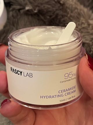 파시랩 USA_[FASCY LAB] 세라마이드 하이드레이팅 크림 — 2점을 준 리뷰어가 2022년 1월 올린 사용 사진