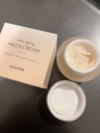 Jutanhak 안티에이징 멜라 크림 50ml / 1.69oz 잡티 &amp; 다크 스팟 케어 하이드레이팅 크림 — 4.5점을 준 리뷰어가 2022년 11월 올린 사용 사진