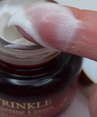 [The Skin House] Wrinkle Supreme Cream — 5점을 준 리뷰어가 2022년 11월 올린 사용 사진