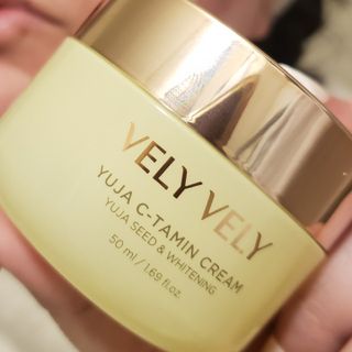 VELY VELY Yuja C-tamin Cream — 5점을 준 리뷰어가 2021년 5월 올린 사용 사진