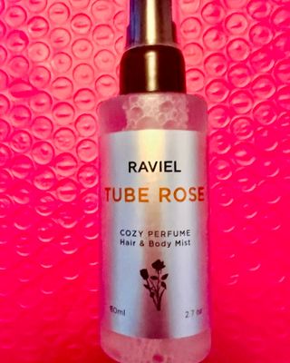 라비엘 RAVIEL 코지 퍼퓸 헤어 &amp; 바디 미스트 스프레이 2.7 fl oz(80ml), 릴리 머스크/튜브 로즈 — 3.5점을 준 리뷰어가 2022년 8월 올린 사용 사진
