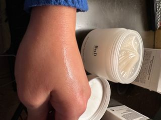 비엔디 2나우[ENG]BnD Body Whitening Underarm Cream — 5점을 준 리뷰어가 2024년 12월 올린 사용 사진