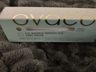 오바코 ovaco eye wrinkle smooth out serum — 5점을 준 리뷰어가 2022년 1월 올린 사용 사진