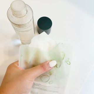 Pyunkang Yul 편강 율 진정 수분 강화 토너 150ml & 진정 마스크팩 10ea — 5점을 준 리뷰어가 2021년 10월 올린 사용 사진