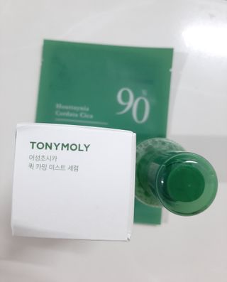 토니모리 어성초시카 퀵 카밍 미스트 세럼 & 어성초시카 퀵 카밍 90 마스크 — 5점을 준 리뷰어가 2022년 8월 올린 사용 사진