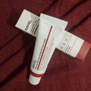 라비엘 아세로라 &amp; 스네일 뮤신 다크 스팟 케어 크림 1.7 fl oz (50ml), 스네일 뮤신 &amp; 히알루론산 — 5점을 준 리뷰어가 2023년 3월 올린 사용 사진