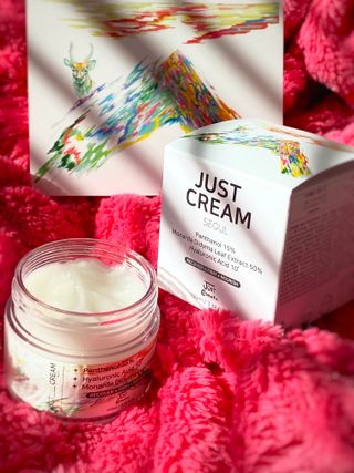 저스트 코스메틱 [JUST COSMETIC SKIN CARE SET] JUST TONER, JUST SERUM, JUST CREAM — 5점을 준 리뷰어가 2023년 5월 올린 사용 사진