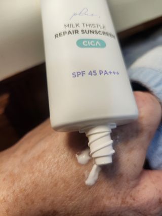 바노바기 코스메틱 바노바기 밀크씨슬 리페어 시카 폼 클렌저 플러스 120ml + 선스크린 플러스 50ml — 5점을 준 리뷰어가 2023년 8월 올린 사용 사진