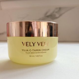 VELY VELY Yuja C-tamin Cream — 5점을 준 리뷰어가 2021년 4월 올린 사용 사진