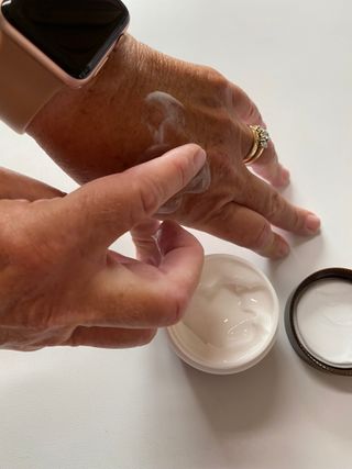 [XYCOS] Cica Green Cream (Vegan) — 4점을 준 리뷰어가 2022년 3월 올린 사용 사진
