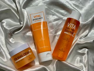 Vita Snail Trio Set [First Essence, Cream, Gel Cleanser] — 4점을 준 리뷰어가 2021년 8월 올린 사용 사진