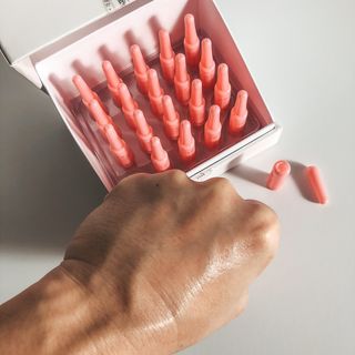 이지듀 리더마 마스터 앰플 1ml x 20 바이알 — 2점을 준 리뷰어가 2021년 2월 올린 사용 사진