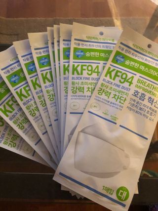 퓨리타스 이지 브레스 마스크 KF94 4겹 위생 개별 포장 3D 코리아 마스크 10팩 — 5점을 준 리뷰어가 2021년 1월 올린 사용 사진