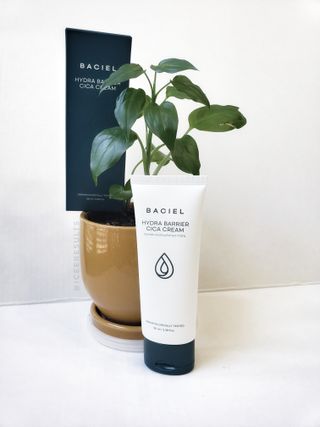 바시엘 BACIEL 바시엘 하이드라 베리어 시카 크림 — 5점을 준 리뷰어가 2021년 4월 올린 사용 사진