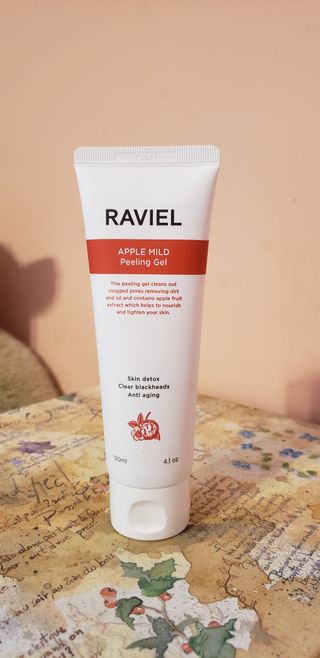 라비엘 모든 피부를 위한 RAVIEL 애플 마일드 필링 젤, 4.1 fl oz, 깊고 부드러운 각질 제거 — 3점을 준 리뷰어가 2022년 8월 올린 사용 사진