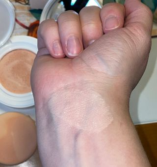 TONEfitSUN 쿠션 12g 비건 톤업 선쿠션 한국산 SPF 50+/ PA++++ — 5점을 준 리뷰어가 2023년 1월 올린 사용 사진