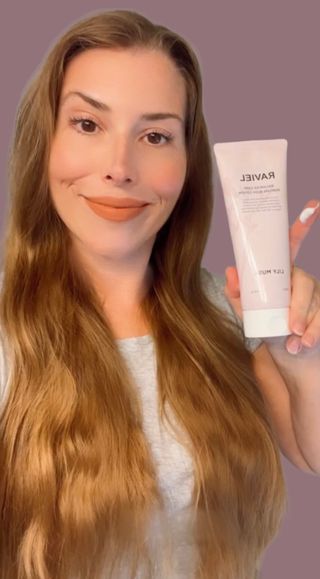 라비엘 RAVIEL 밸런스드 케어 모이스처라이징 퍼퓸 바디 로션 6.8 fl oz (200ml), 릴리 머스크 / 튜브 로즈 — 5점을 준 리뷰어가 2022년 9월 올린 사용 사진