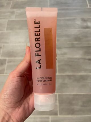 라플로렐 프로방스 로즈 폼클렌저 — 5점을 준 리뷰어가 2022년 5월 올린 사용 사진