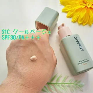 지베르니 밀착 커버 파운데이션 30ml + 밀착 커버 쿠션 본 제품 — 4점을 준 리뷰어가 2023년 9월 올린 사용 사진
