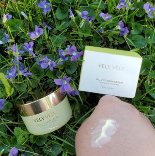 VELY VELY Yuja C-tamin Cream — 5점을 준 리뷰어가 2021년 4월 올린 사용 사진