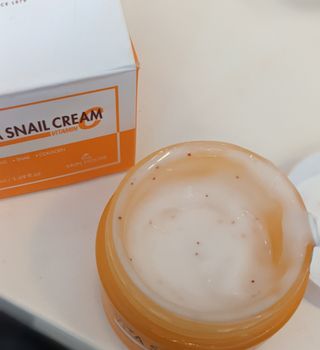 [THE SKIN HOUSE] Vita Snail Cream — 5점을 준 리뷰어가 2022년 3월 올린 사용 사진